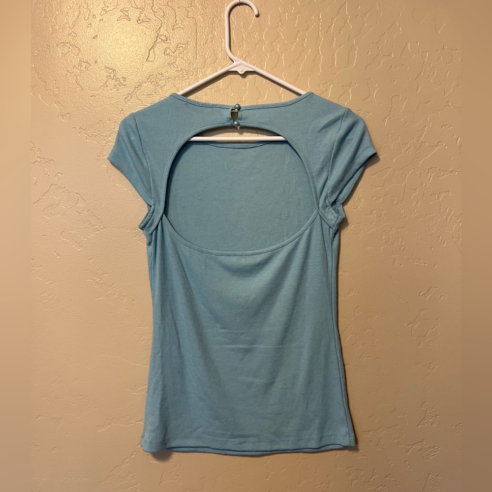 SHEIN Light Blue Open-Back Tee